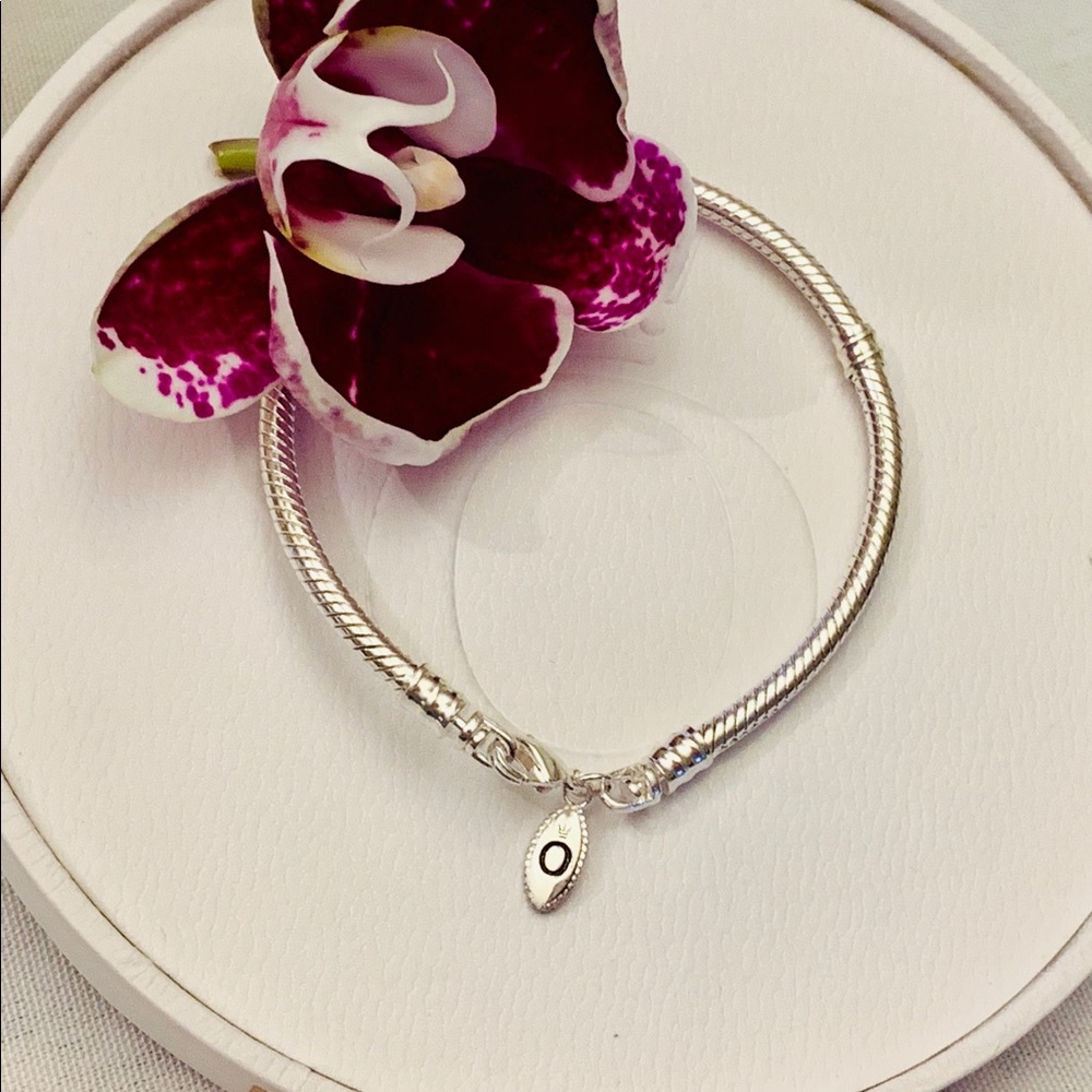 Pandora sterling silver bracelet size 7.1”